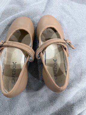 Capezio Girls' Tan Mary Jane Tap Shoes